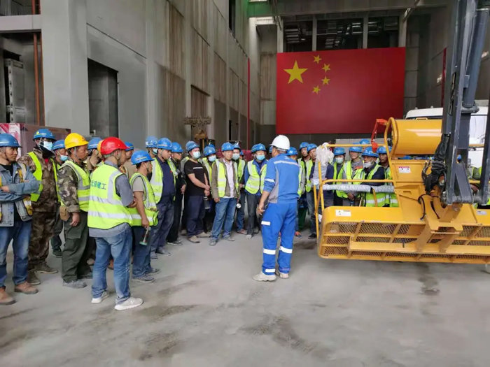 表扬信+锦旗！这是乐动手机站·官方版在线的责任与温度-2.jpg
